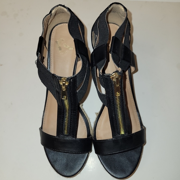 Report women's wedge sandal sz 9 - Picture 4 of 4